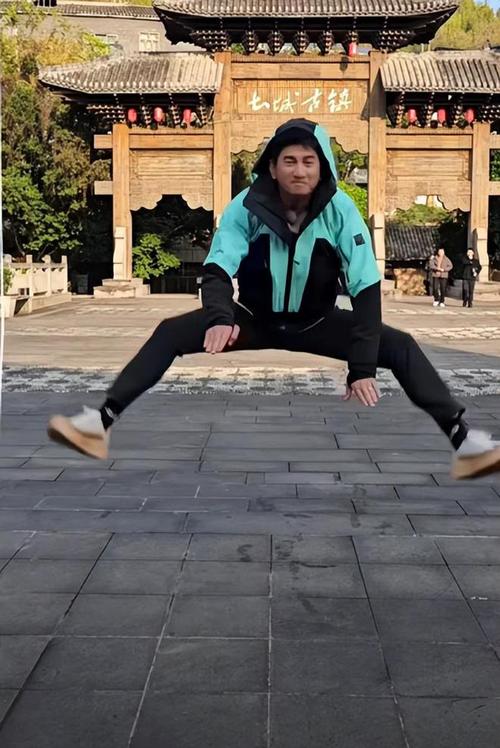 新奥今晚买什么和吴奇隆戴婚戒录综艺与吴奇隆结婚戒指
